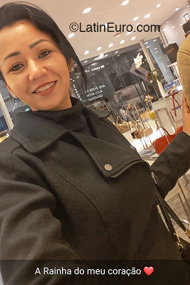 Date this pretty Brazil girl Regiane from Blumenau BR11500