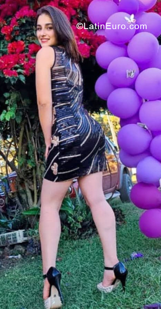 Date this hard body Spain girl Fernanda from Valencia ES666