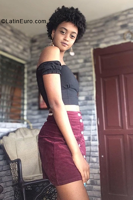 Date this delightful Dominican Republic girl Rachel from Santo Domingo Oeste DO40324