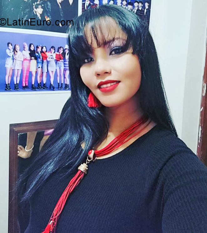 Date this stunning Colombia girl BELA from Bucaramanga CO31107