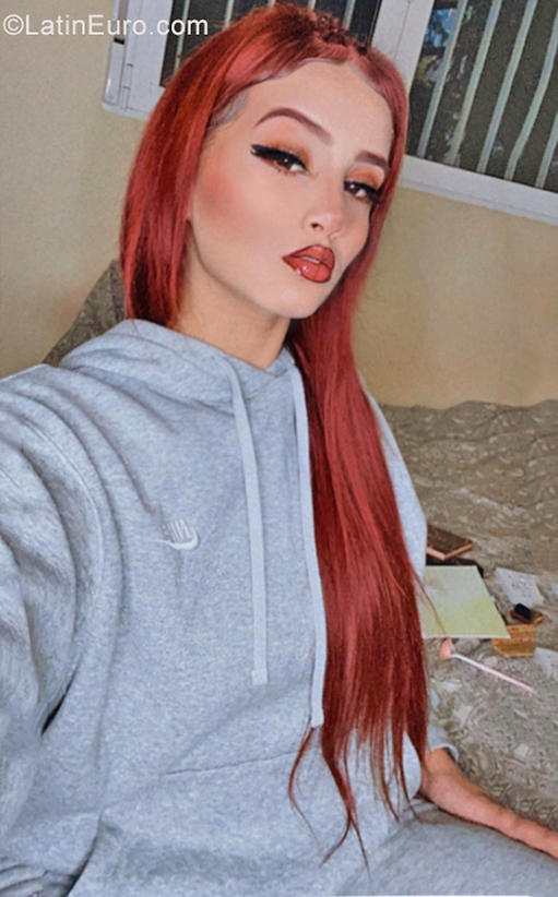 Date this stunning Spain girl Macarena from Madrid ES669