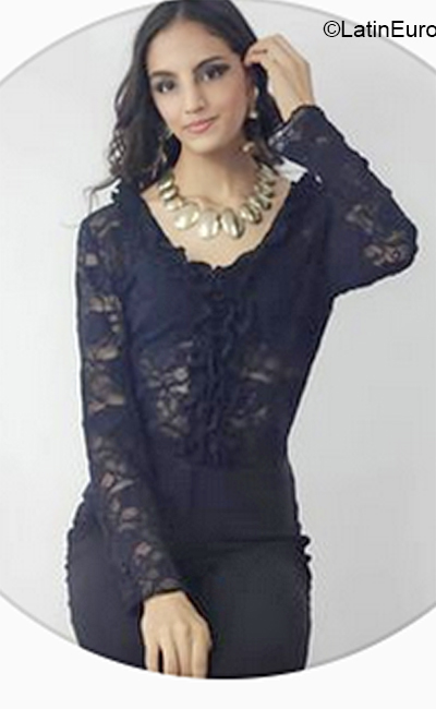 Date this pretty Venezuela girl MoonFlower from  VE4120