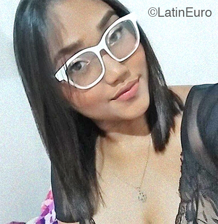Date this funny Colombia girl Liseth from Cali CO31242