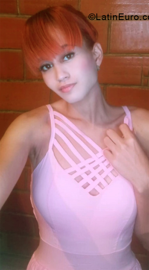 Date this sensual Venezuela girl Genisis from San Juan De Los Morros VE4168