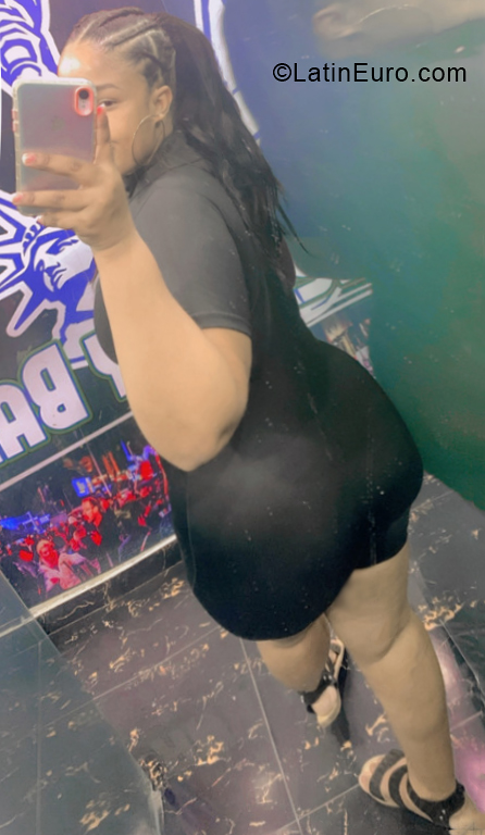 Date this stunning Dominican Republic girl Patricia from Santo Domingo DO40659