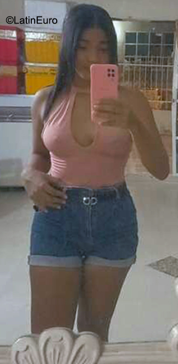 Date this athletic Colombia girl Aura from Cartagena De Indias CO31577