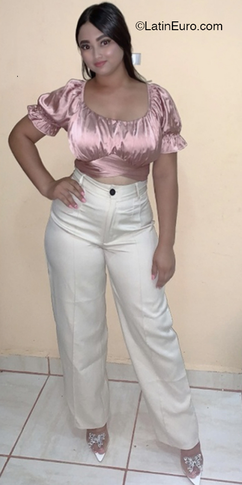 Date this good-looking Dominican Republic girl Rosalba from Santo Domingo DO41208