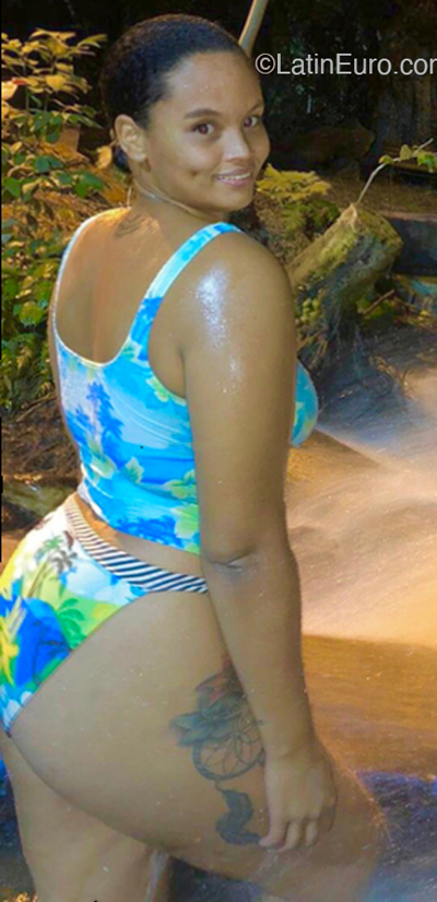 Date this passionate Dominican Republic girl Fior from Provincia Independencia DO43061