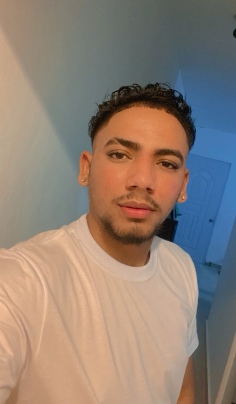 Date this tall Dominican Republic man Miguel from Santiago DO43757