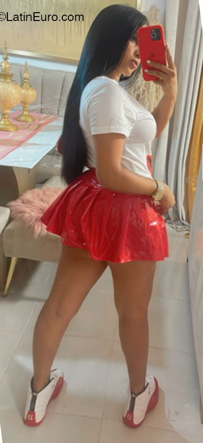 Date this sultry Dominican Republic girl Yamilet from Santo Domingo DO44646