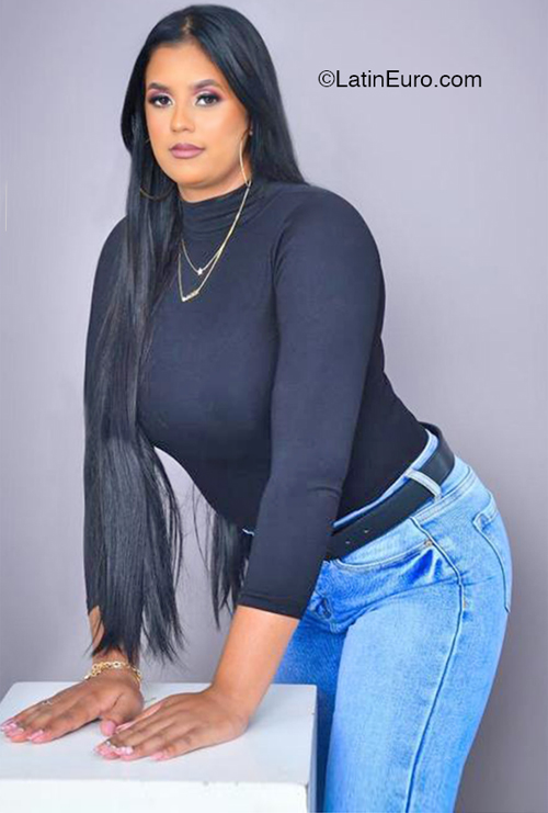 Date this pretty Dominican Republic girl Grismery from Puerto Plata DO50717