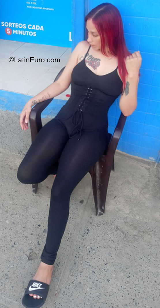 Date this fun Dominican Republic girl Arianny from Santiago DO51050