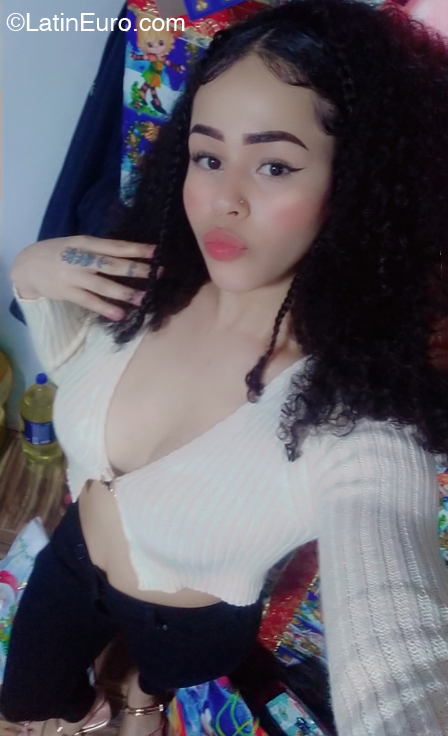Date this beautiful Peru girl Mary from Lima PE2075