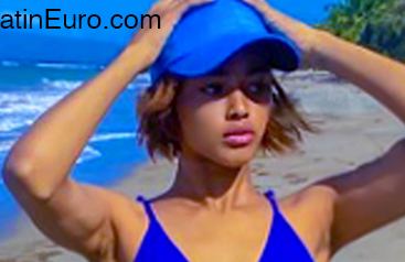 Date this athletic Dominican Republic girl Doris from Santo Domingo DO51387