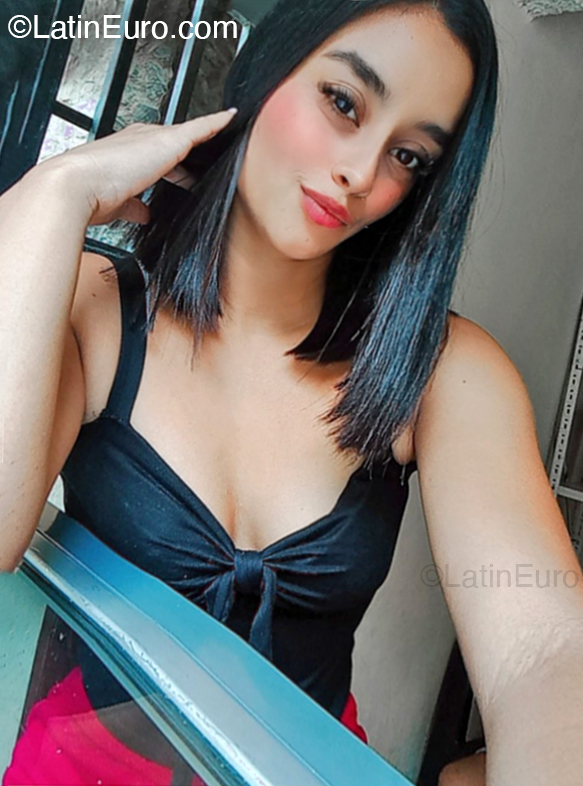 Date this attractive Chile girl Glendy from Santiago CL422