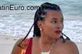 Date this pretty United States girl Ayan from Miami US24249