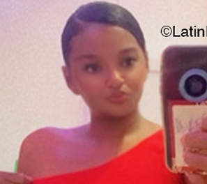 Date this athletic Dominican Republic girl Indira from Bonao DO53389