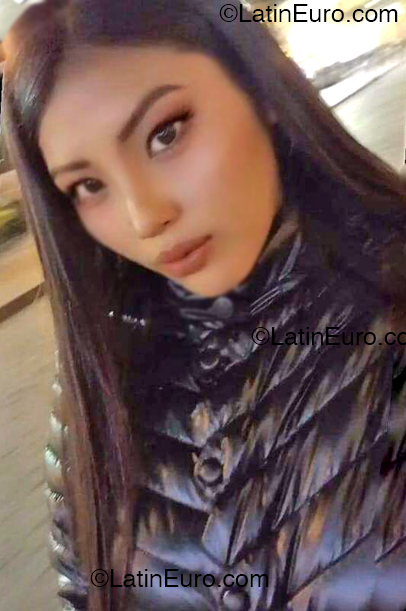 Date this young Peru girl Yubitza from Arequipa PE2147