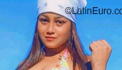 Date this sensual Venezuela girl Keily from Caracas VE5133