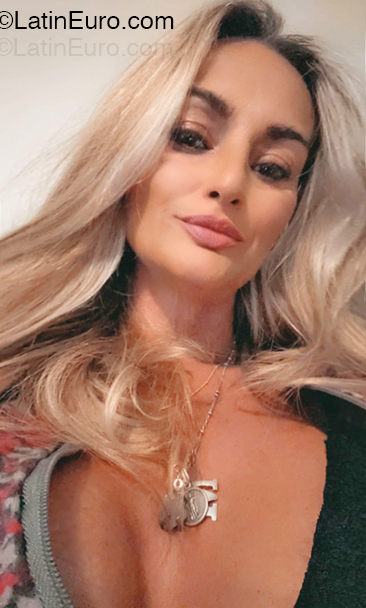 Date this funny United States girl Melisa from Pompano Beach US24830