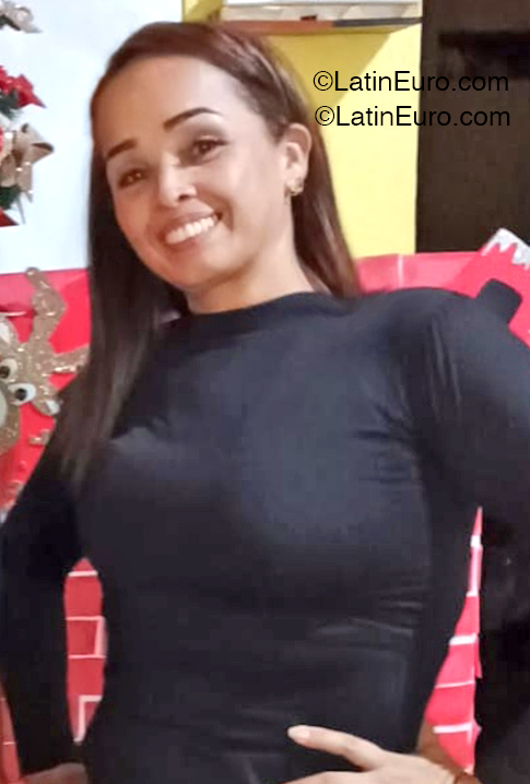 Date this voluptuous Brazil girl Bettys from Boa Vista BR12351