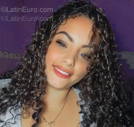 Date this happy Venezuela girl Maria from Venezuela VE5271