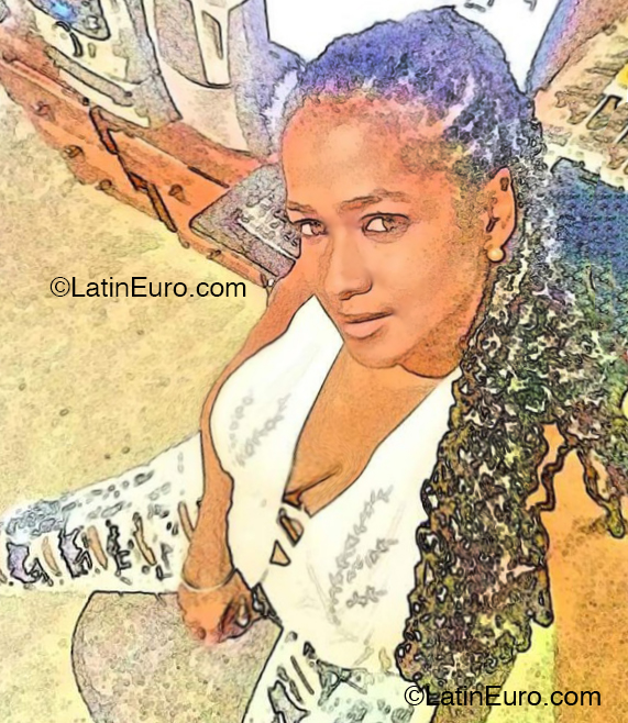 Date this funny United Kingdom girl Maria from Santo Domingo DO54997