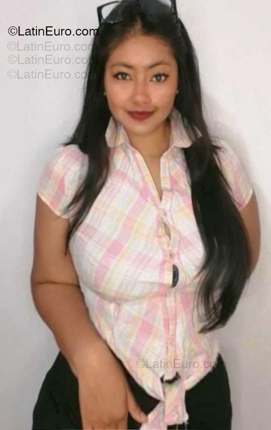 Date this funny Ecuador girl Jee Pam from Quito EC1106