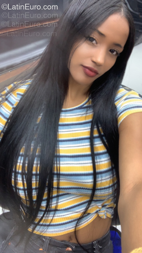 Date this exotic Dominican Republic girl Daliz from San Francisco De Macoris DO55021
