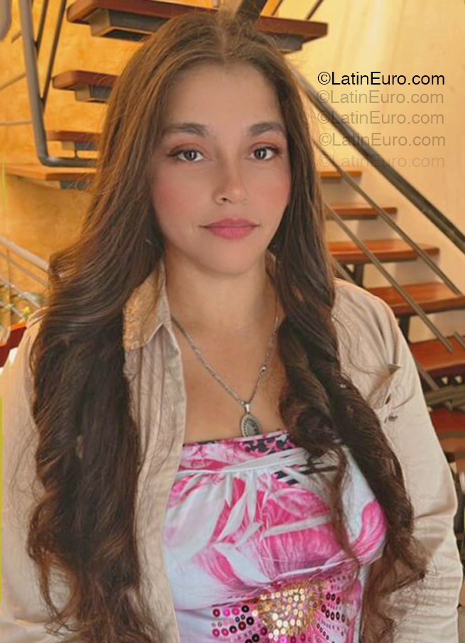 Date this happy Colombia girl Berenice from Bogota CO33336