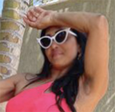 Date this voluptuous Brazil girl Rosa from Valparaíso de Goiás BR12382