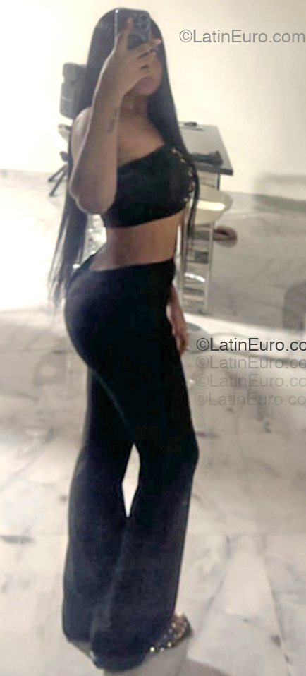 Date this attractive Colombia girl Kathe from Cali CO33525