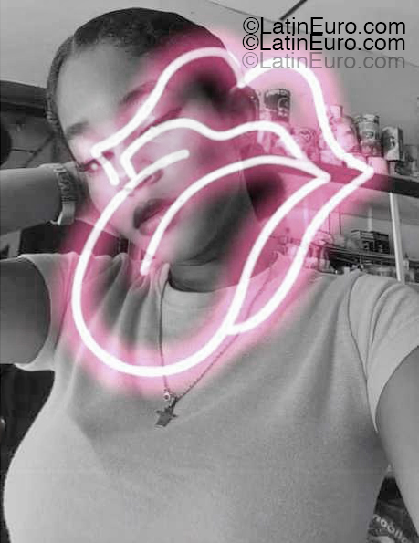 Date this foxy Colombia girl Tania from Medellin CO33360