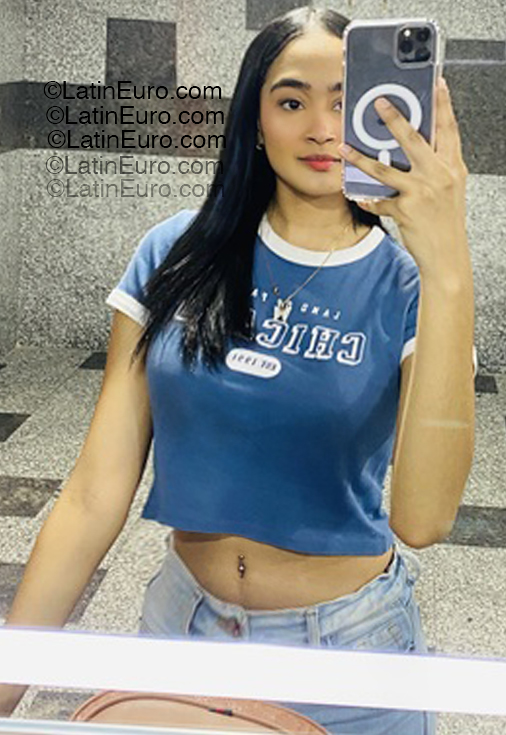 Date this young Peru girl Mariagni from Lima PE2148