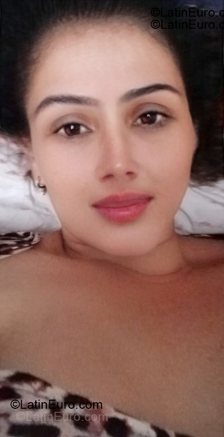 Date this lovely Dominican Republic girl Cami from Bonao DO55334