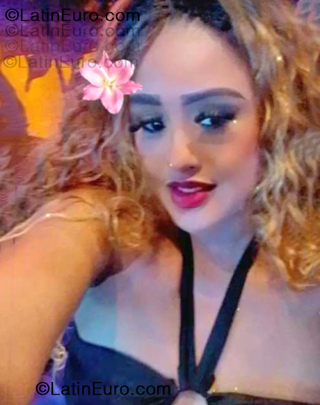 Date this lovely Dominican Republic girl Stephany from Higuey DO55381