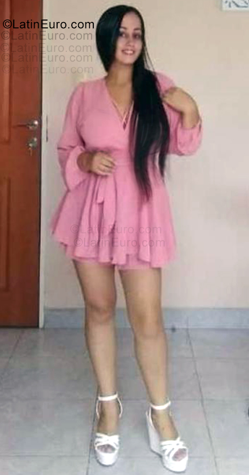 Date this gorgeous Venezuela girl Alejandra.123 from Caracas VE5350