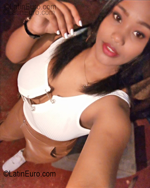 Date this fun Dominican Republic girl Marleny from Santo Domingo DO55483