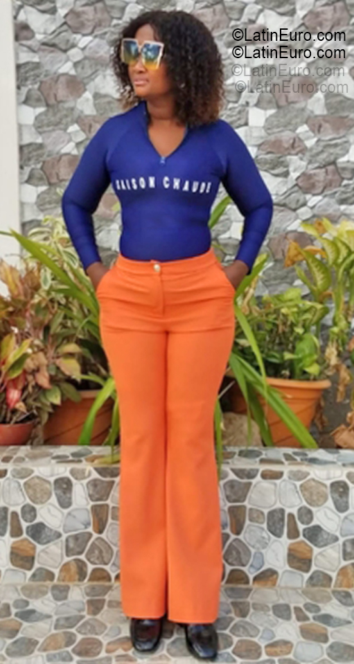 Date this young Angola girl Teresa from Luanda AO105