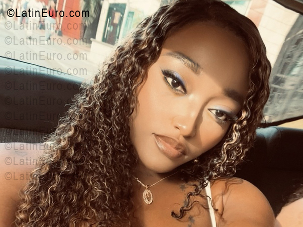 Date this good-looking Colombia girl Jahela from Cali CO33517