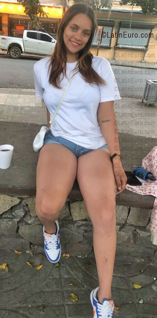 Date this stunning Dominican Republic girl Yanilka from La Vega DO55881