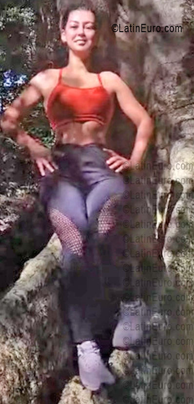 Date this tall Brazil girl Rubia from Sao Jose Do Rio Preto BR12402