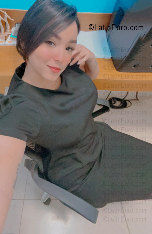 Date this gorgeous Brazil girl Dubra from Brasilia BR12405