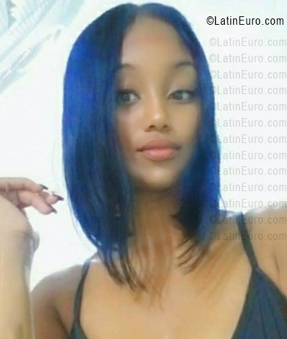 Date this funny Dominican Republic girl Genesis - Glesis from Santiago DO55945