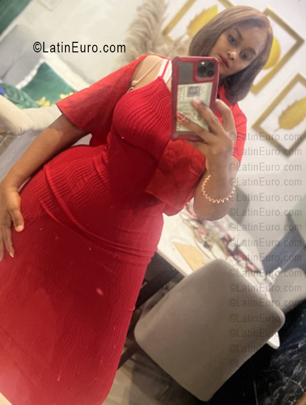 Date this funny Dominican Republic girl Kenia from Santo Domingo DO55986