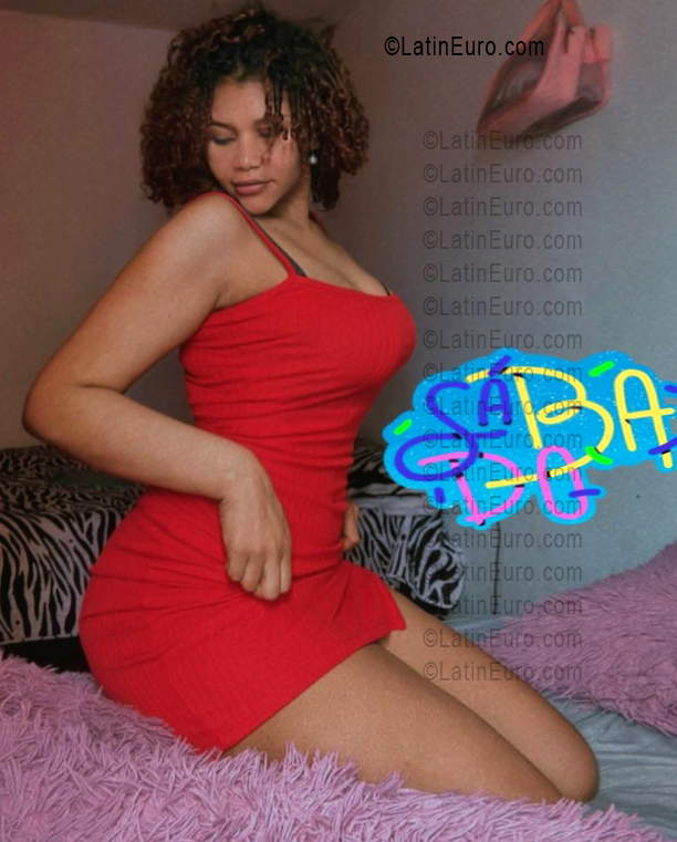 Date this happy Colombia girl Angelica from Bogota CO33637