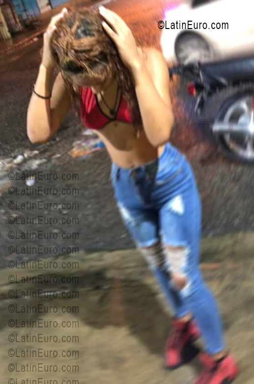 Date this lovely Dominican Republic girl La from Santo Domingo DO56035