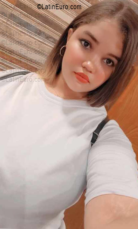 Date this attractive Dominican Republic girl Florimel from Santiago DO56053