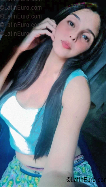 Date this hot Venezuela girl Orleidys from Valencia VE5425