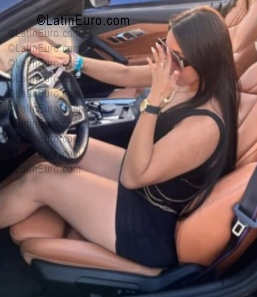 Date this young Venezuela girl Aleska from Caracas VE5429